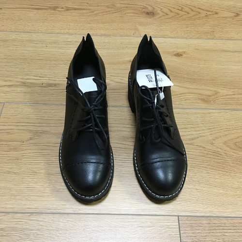 华N系列时尚品牌女鞋折扣