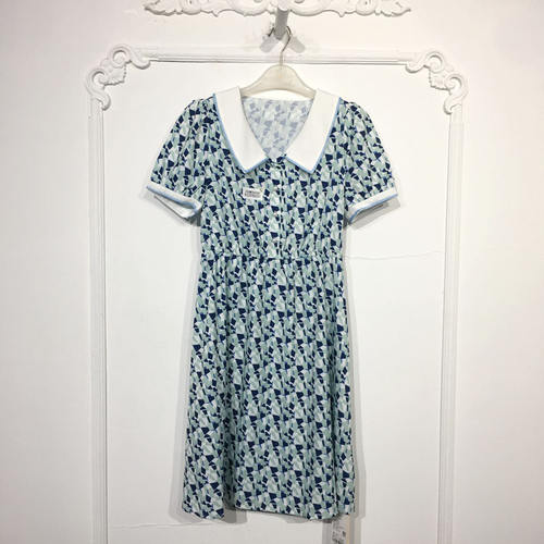 GC系列 8220S031 时尚连衣裙品牌女装折扣颦