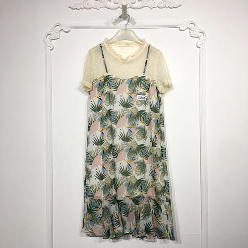 潮系列 8192S121 时尚连衣裙品牌女装折扣颦