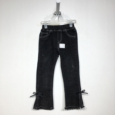 时尚牛仔长裤品牌童装折扣