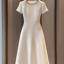 法式显瘦气质轻奢高级感收腰小香风a字白色连衣裙子夏季新款女装
