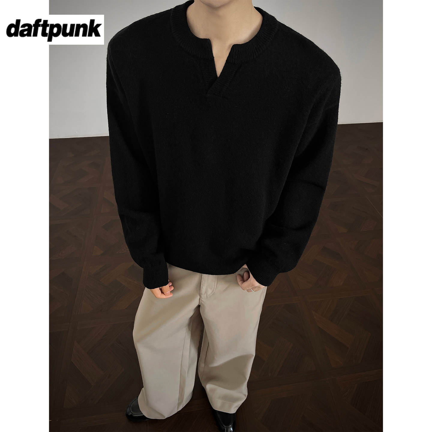 复古设计感小v领毛衣男女冬季