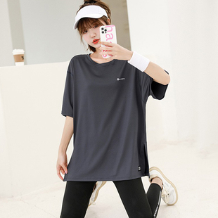大码运动T恤女新款宽松显瘦中长款遮屁股胖mm健身瑜伽服速干上衣