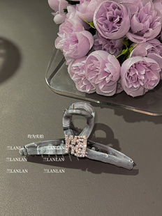 冷淡高级感Wan抓夹女发夹后脑勺优雅鲨鱼夹百搭抓夹 兰LANLAN