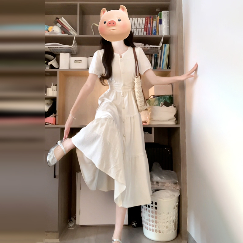 夏装2025新款女装厅里厅气连衣裙子超火千金风miu系穿搭微胖掐腰