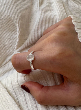 Arwen srudio｜蛋面白月光白玉髓戒指冷淡风简约纯银S925设计师款