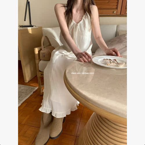 class韩国直邮1032717 mellounge 韩代2026款  吊带连衣裙