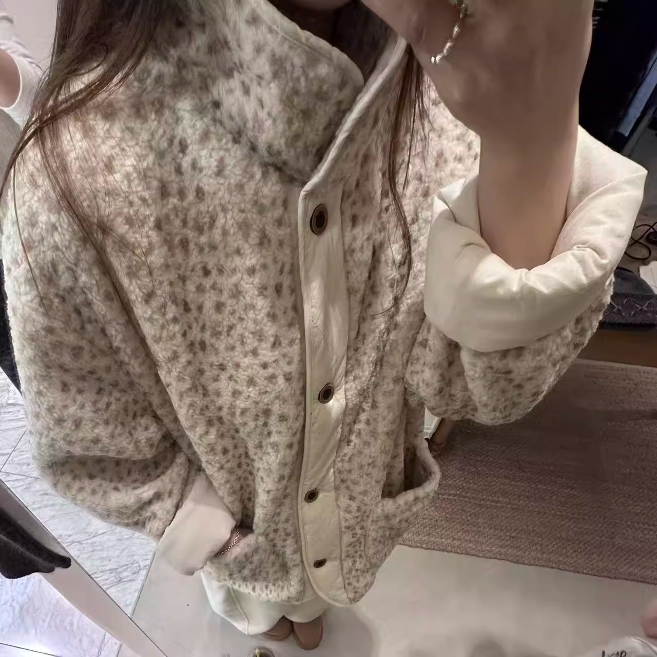 class韩国直邮112309 Sierra韩代2025款小碎花减龄毛毛外套