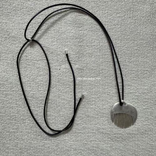 class韩国直邮031622 LEGACY 韩代2026款  可爱圆圆小梳子项链