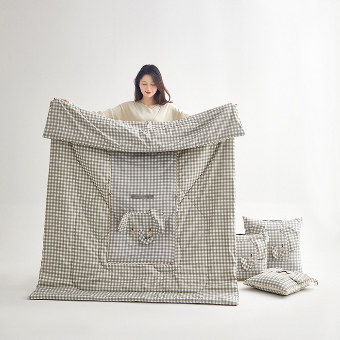 便携手提洛卡棉抱枕被办公室午睡枕头汽车载内空调夏被盖毯二合一