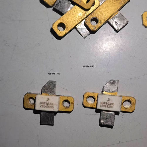 MRF9030 MRF9030L 800-1000MHZ 945MHZ 30W 高频管 射频微波功放