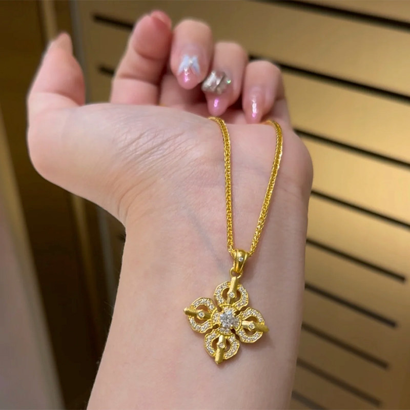 铜合金项链 新中式十字金刚杵项链女轻奢高级感锁骨链高保色配饰