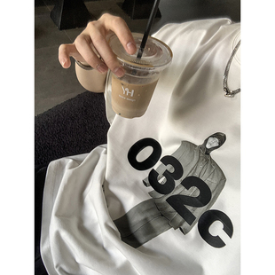 PLTH*复古265g纯棉小领口宽松日常通勤经典百搭海报人像印花T恤男