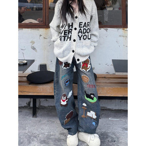 大码美式复古卡通刺绣弯刀牛仔裤