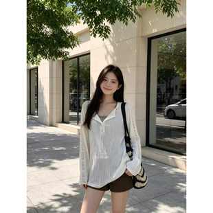 大码胖mm韩系chic镂空半开领防晒T恤女夏季薄款小众慵懒长袖上衣