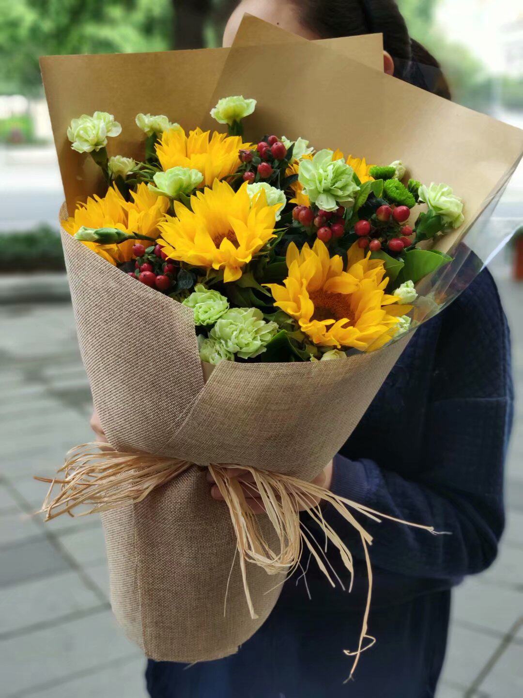 福州市永泰县平潭县父亲节向日葵香槟玫瑰鲜花速递同城花店送上门