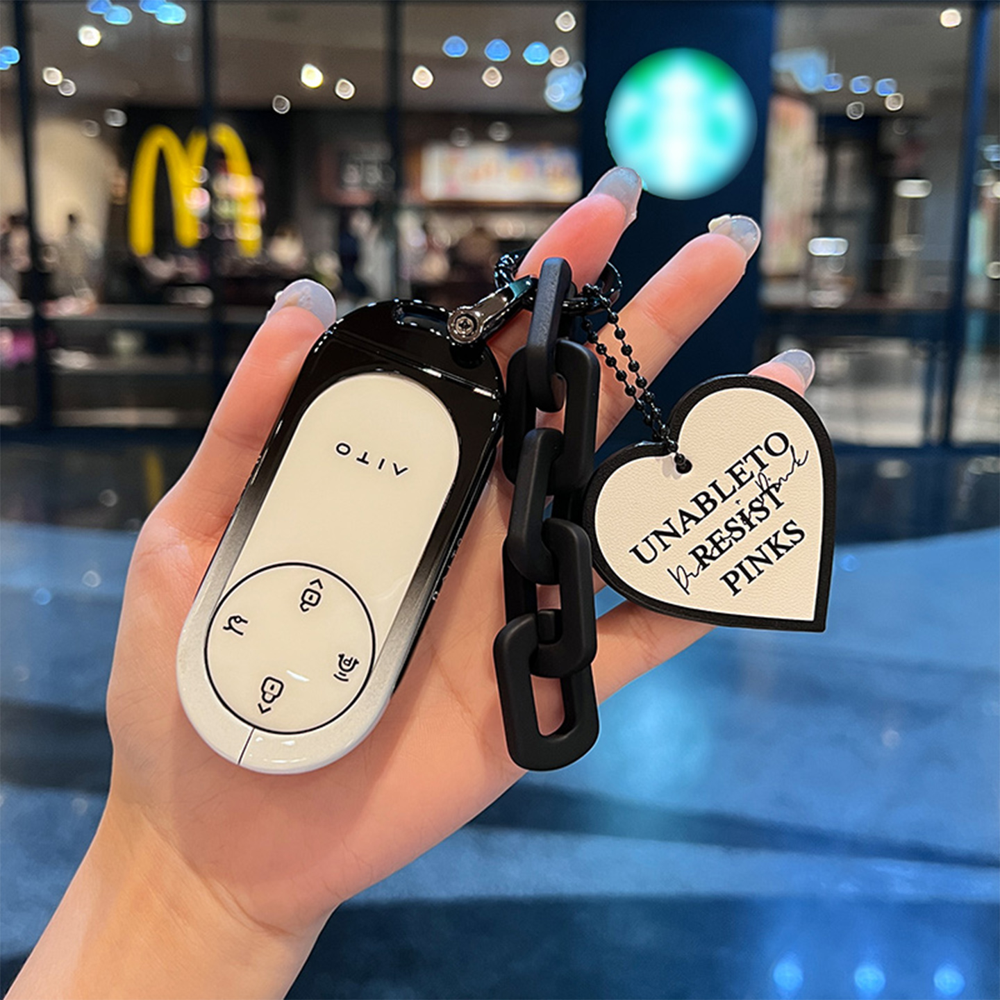 适用问界M9/M8钥匙套华为新M7增程UItra纯电MAX版高档金属包壳扣