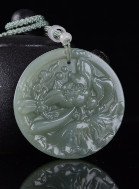 和田烟青玉荷花莲花吊坠玉石保平安富贵开花挂件转运女款项链