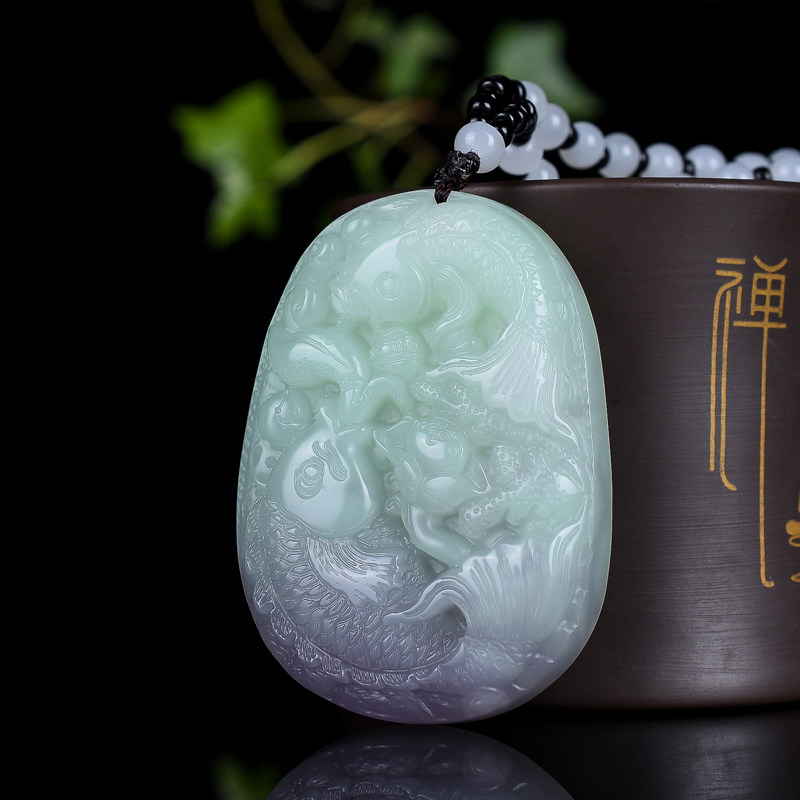 三色金鱼烟紫玉吊坠男女款项链白玉带翠年年有余天然玉石挂件玉佩