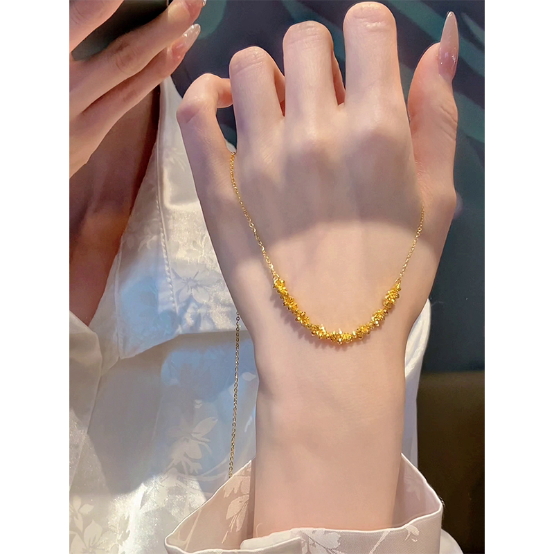 黄金色清冷氛围感硕果累累鎏金项链爆闪不规则蹦迪珠微笑链锁骨链