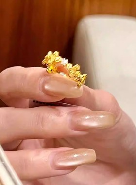 古法18k黄金色鸢尾花戒指女镶嵌点钻时尚个性小众设计高级感指环