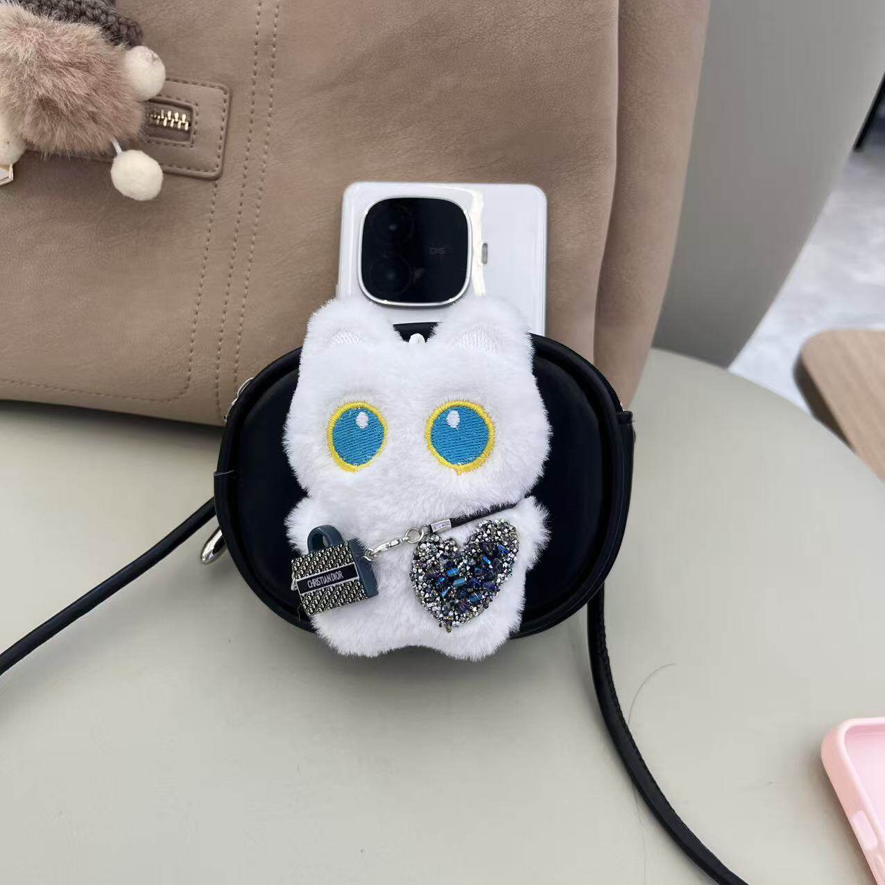可爱毛绒小黑猫口巾包手机背夹斜挎包 通用手机壳挂绳可调节
