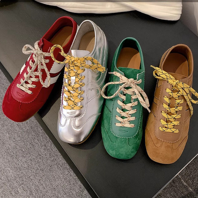 苏茵茵同款2025复古品牌运动休闲鞋女正品平底不累脚真皮阿甘德训