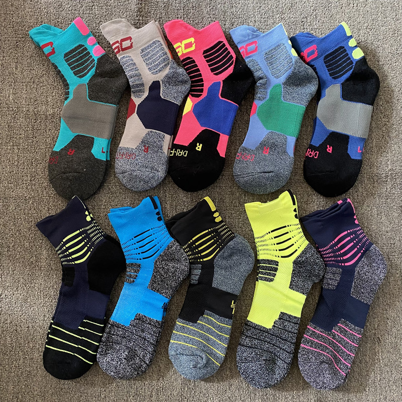 毛巾底户外跑步防臭吸汗中筒袜