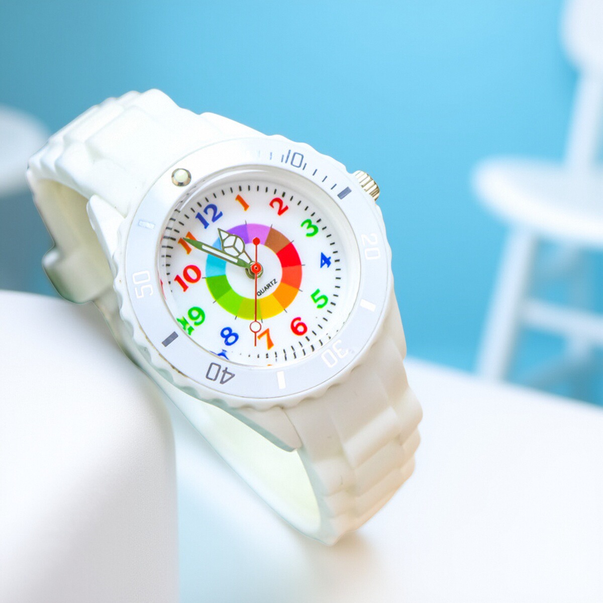 儿童防水夜光指针式电子表