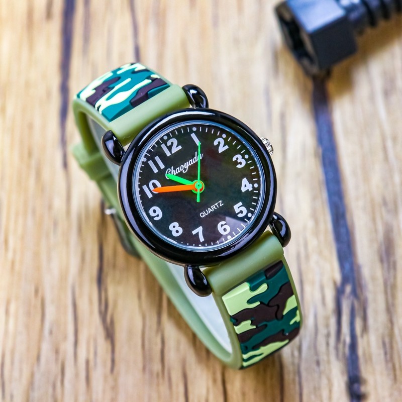 儿童酷炫玩具手表幼儿园男童迷彩防水石英电子表军迷小巧小学生表
