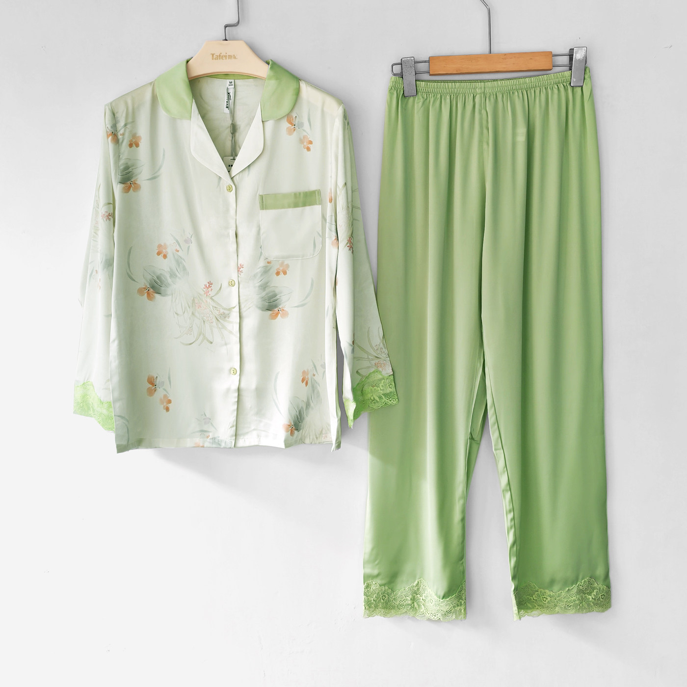 新凤舞缎面绸睡衣女士春秋长袖衬衫领印花顺滑家居服夏季套装