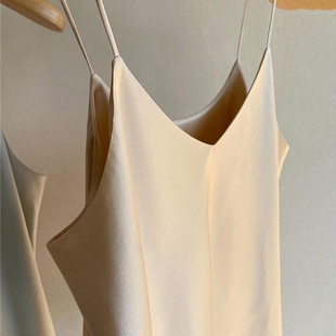 一字领V领两面穿丝质缎面吊带上衣女简约丝质无袖背心西装内搭