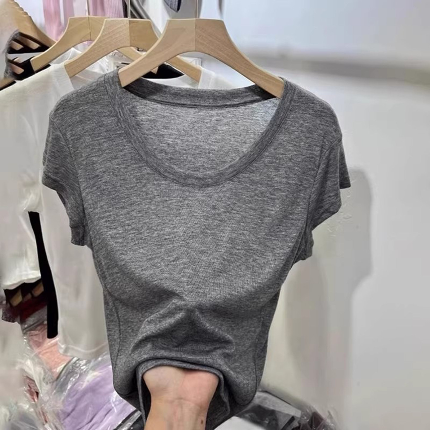 冰丝面膜短袖T恤女夏季薄款修身显瘦灰色体恤弹力百搭正肩上衣