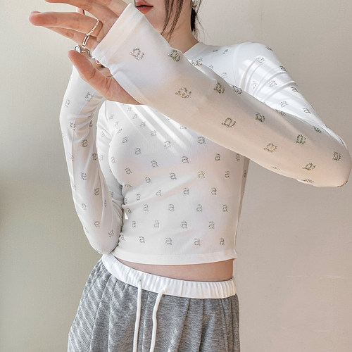 圆领烫钻修身手套长袖T恤女