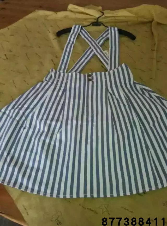 24春夏季女装新品 牛仔蓝白竖条纹松紧高腰背带裙A字伞摆半身短裙