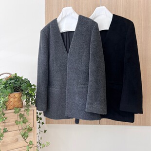 2024年秋高品女装 骆马绒气质V领高支澳毛挂里呢子大衣外套