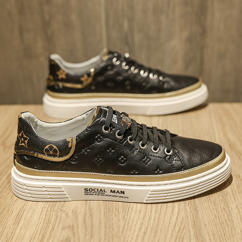 십대 남성 신발 가을 2024 새로운 트렌디 브랜드 캐주얼 화이트 스니커즈 남성 슬립 온 가죽 신발 다목적 트렌디 신발