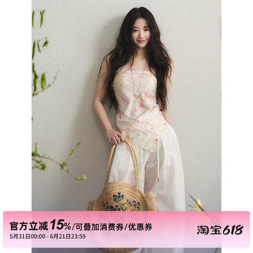 1P STUDIO原创设计 仿醋酸艺术感花卉印花方巾女夏季新款
