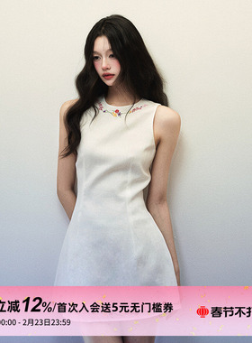 1P STUDIO 白色亚麻刺绣背心连衣裙女秋冬挖肩设计感收腰无袖短裙