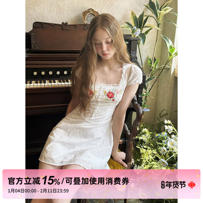 1P STUDIO 白色纯棉绣花花朵刺绣方领连衣裙女秋冬A字收腰短裙子