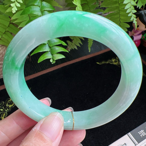 57圈口缅甸天然A货老坑种玉镯平洲翡翠手镯精选编号051D0317E