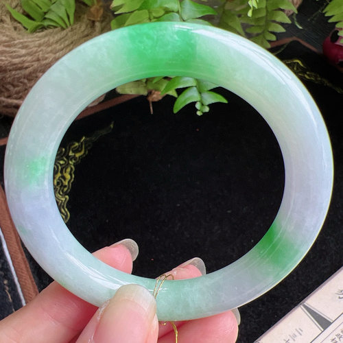 圆条52圈口缅甸天然A货老坑种玉镯平洲翡翠手镯精选编号046D0402