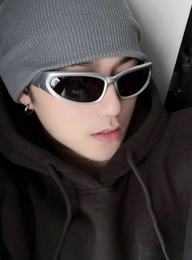 运动个性男女科技感眼镜墨镜