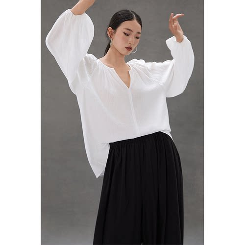 CR白色圆领长袖衬衫上衣宽松