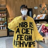 黄色
