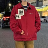 红色