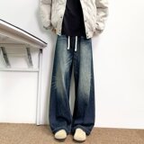 深蓝色
