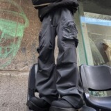 深灰色