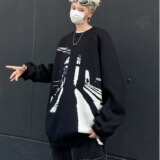 黑色
