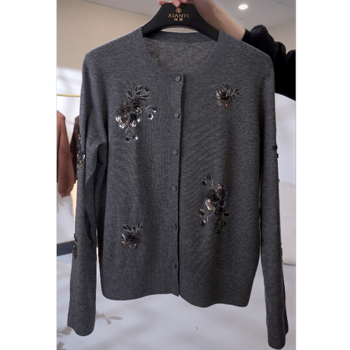 气质绣花亮片百搭时尚女装圆领长袖羊毛开衫外套XT-2517157